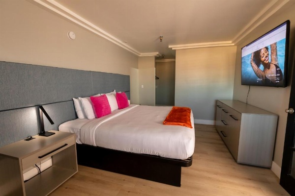 The Lexi Las Vegas image 17